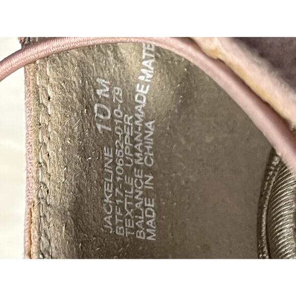 Baretraps Jackeline‎ Ballet Pink Faux Suede Womens 10M Memory Foam - Picture 4 of 6